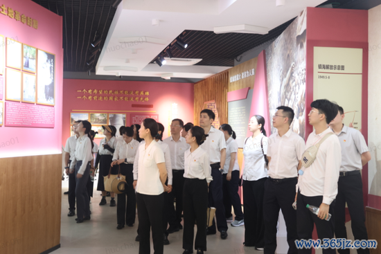 泰康东谈主寿宁波分公司开展“七一”主题党日行为